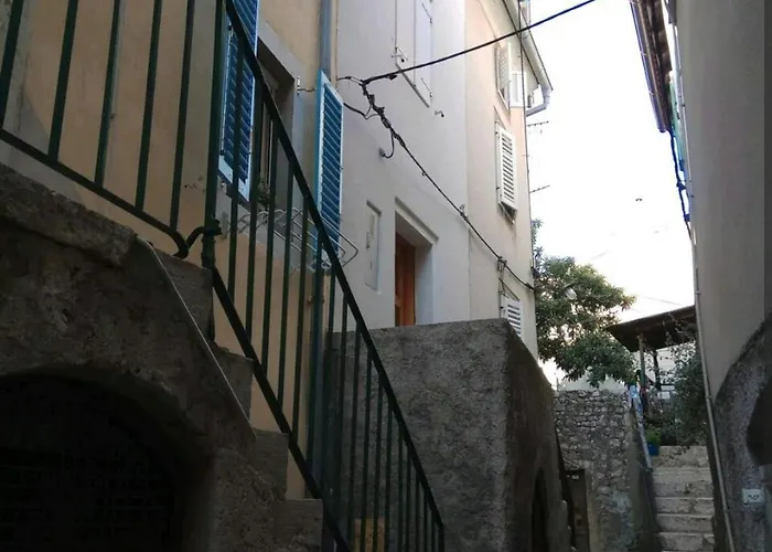 With Wifi - 22751 * Cres